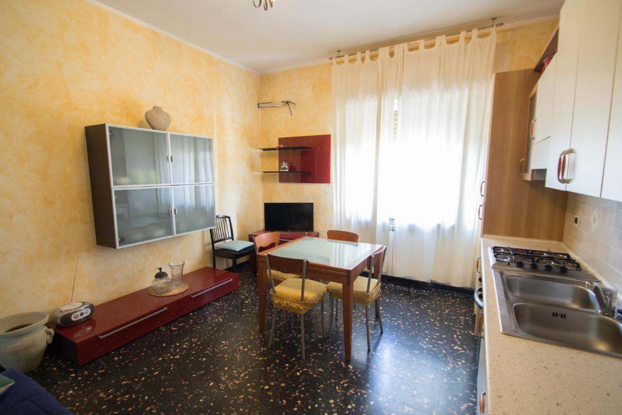 Yellow House Savona Exterior photo